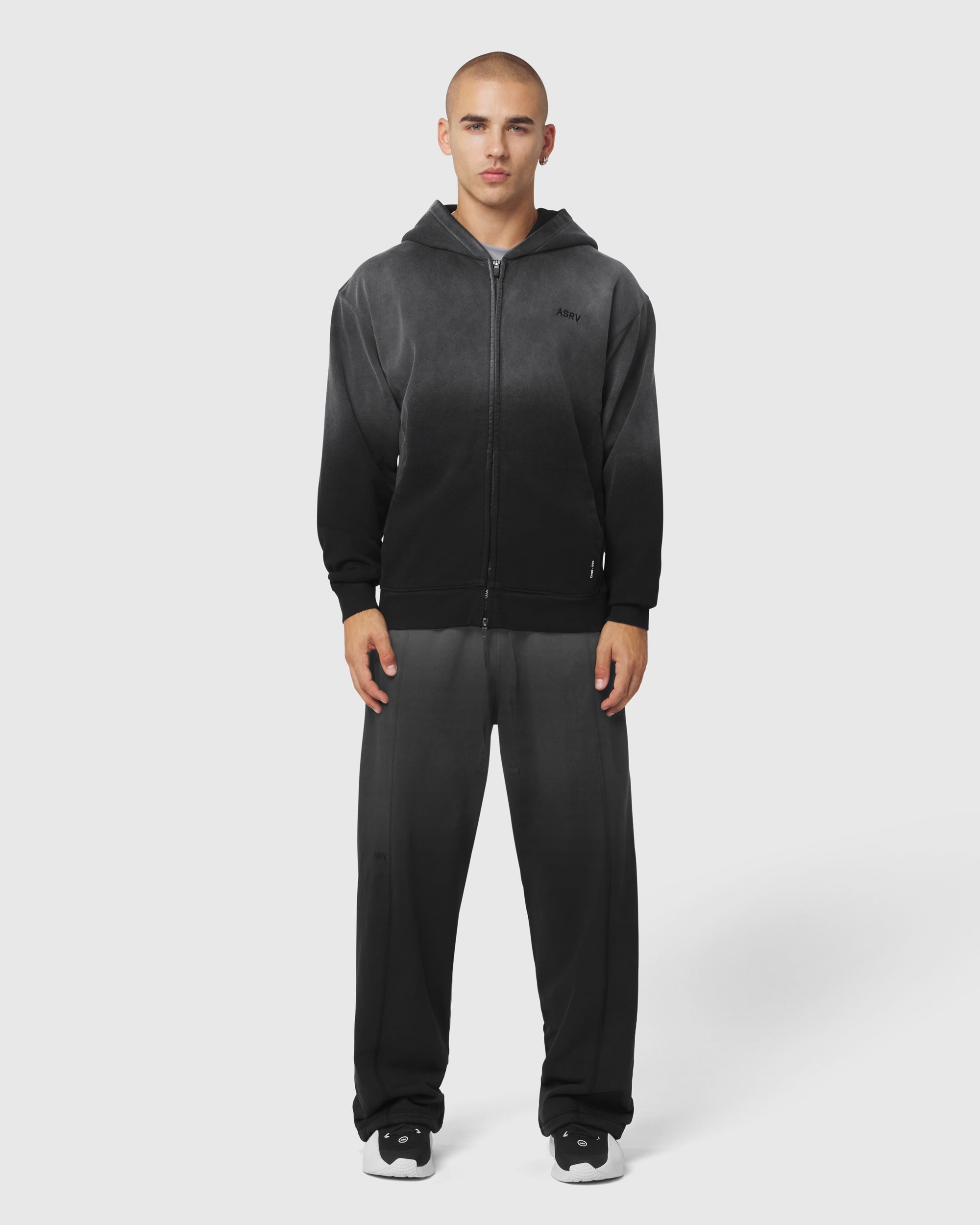 1221. Tech Essential™ Cinch Sweatpants - Black Sun Fade
