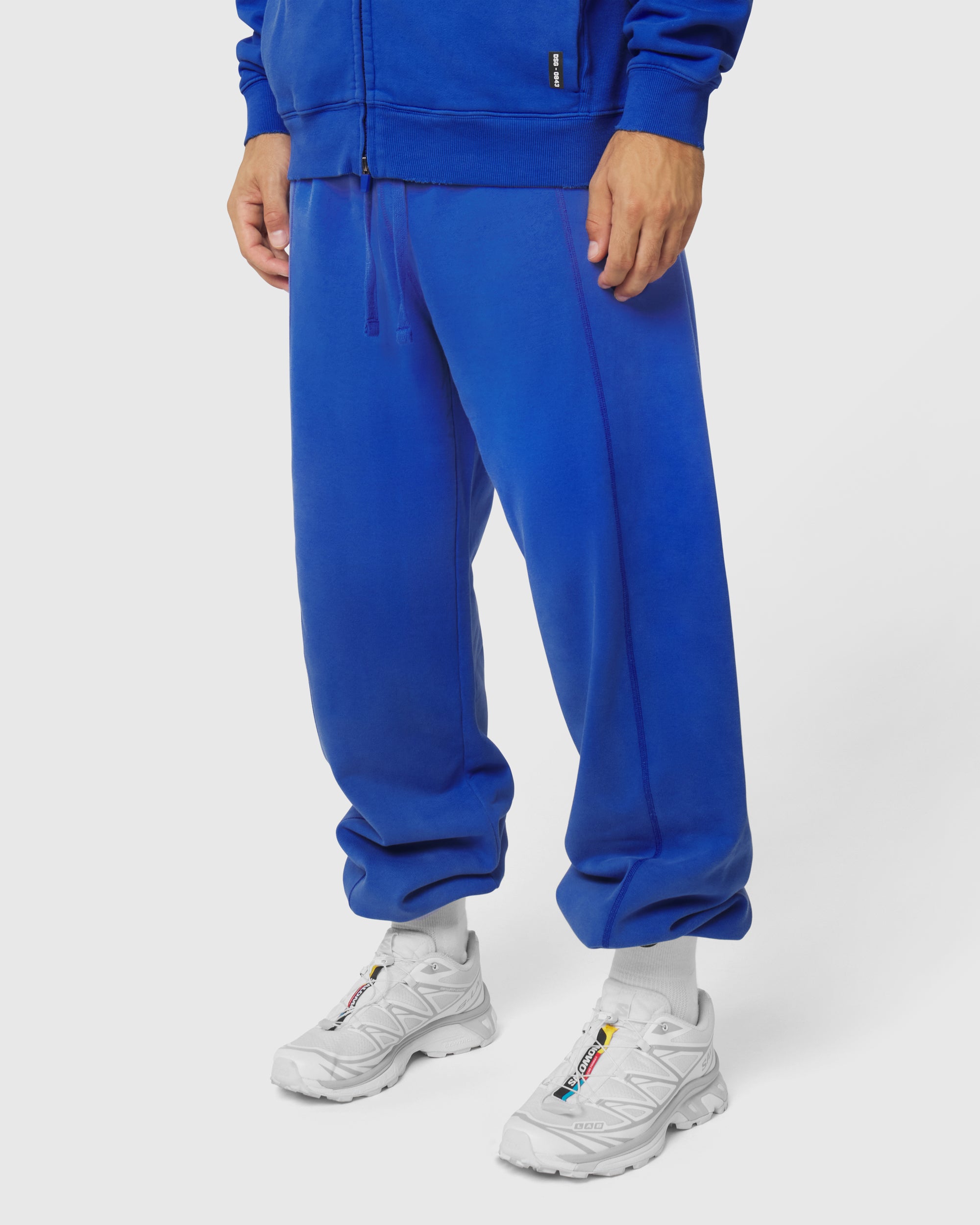 1221. Tech Essential™ Cinch Sweatpants - Electric Blue Sun Fade