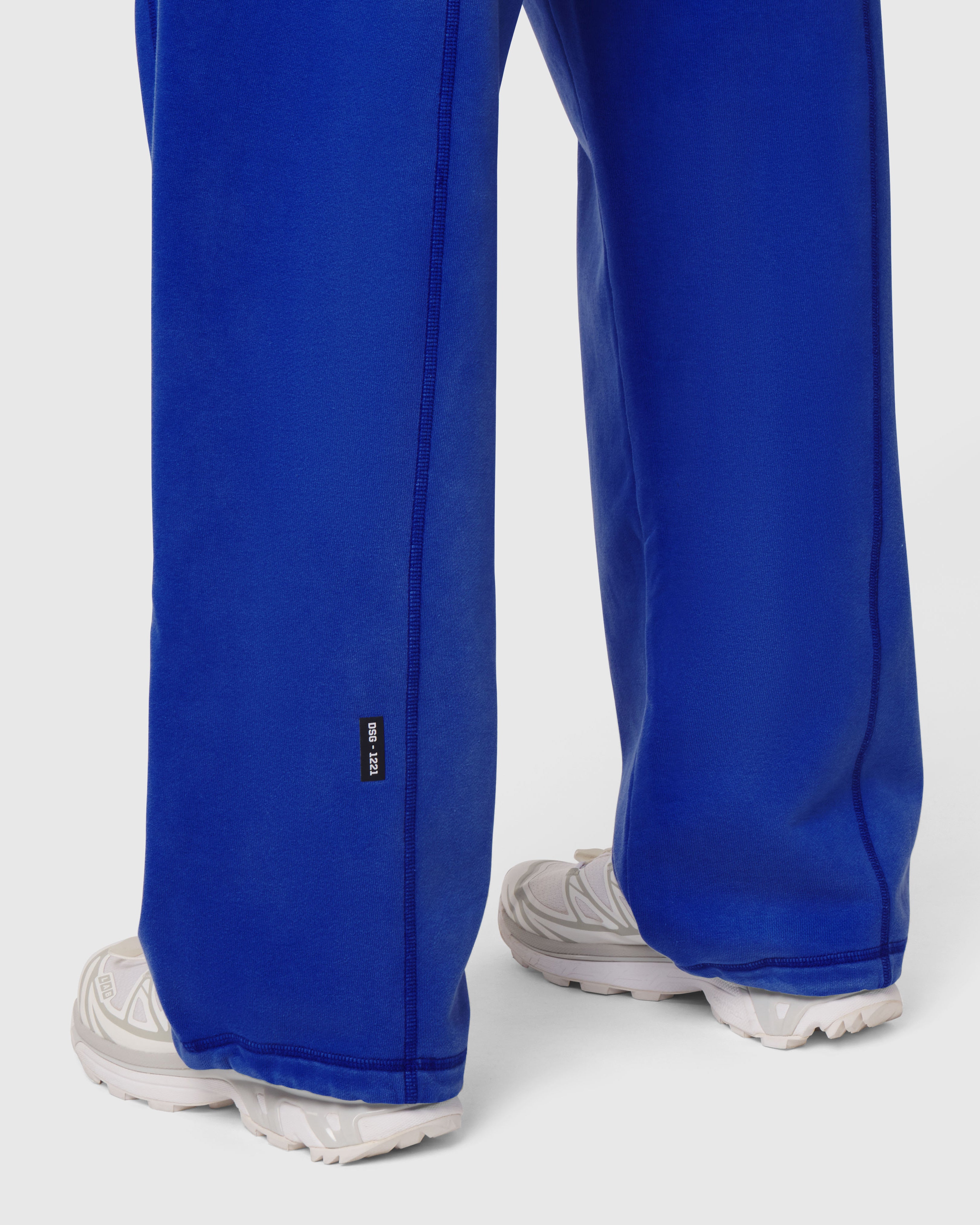 1221. Tech Essential™ Cinch Sweatpants - Electric Blue Sun Fade