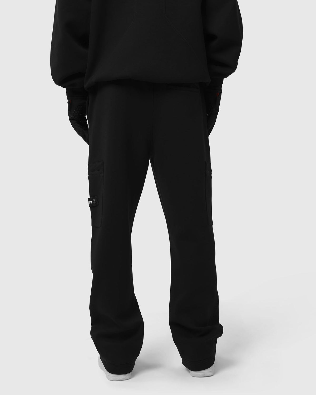 1253. DRI-CORE™ Straight Leg Cargo Sweats - Black