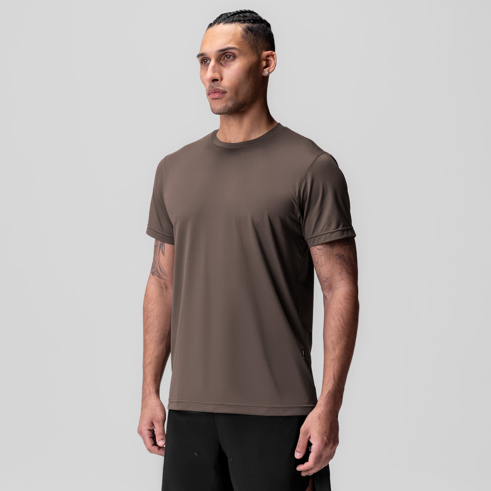 AeroSilver Essential Tee in Deep Taupe worn by model, front view