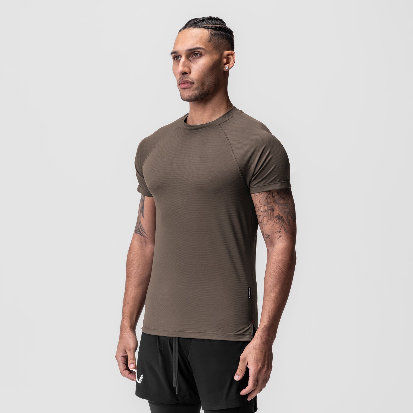 AeroSilver Fitted Tee in Deep Taupe, worn by model in side profile