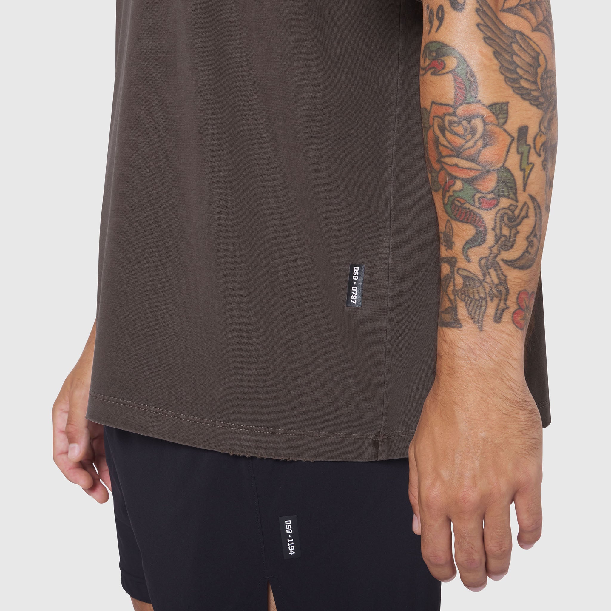 0797. Tech Essential™ Relaxed Tee - Faded Dark Earth