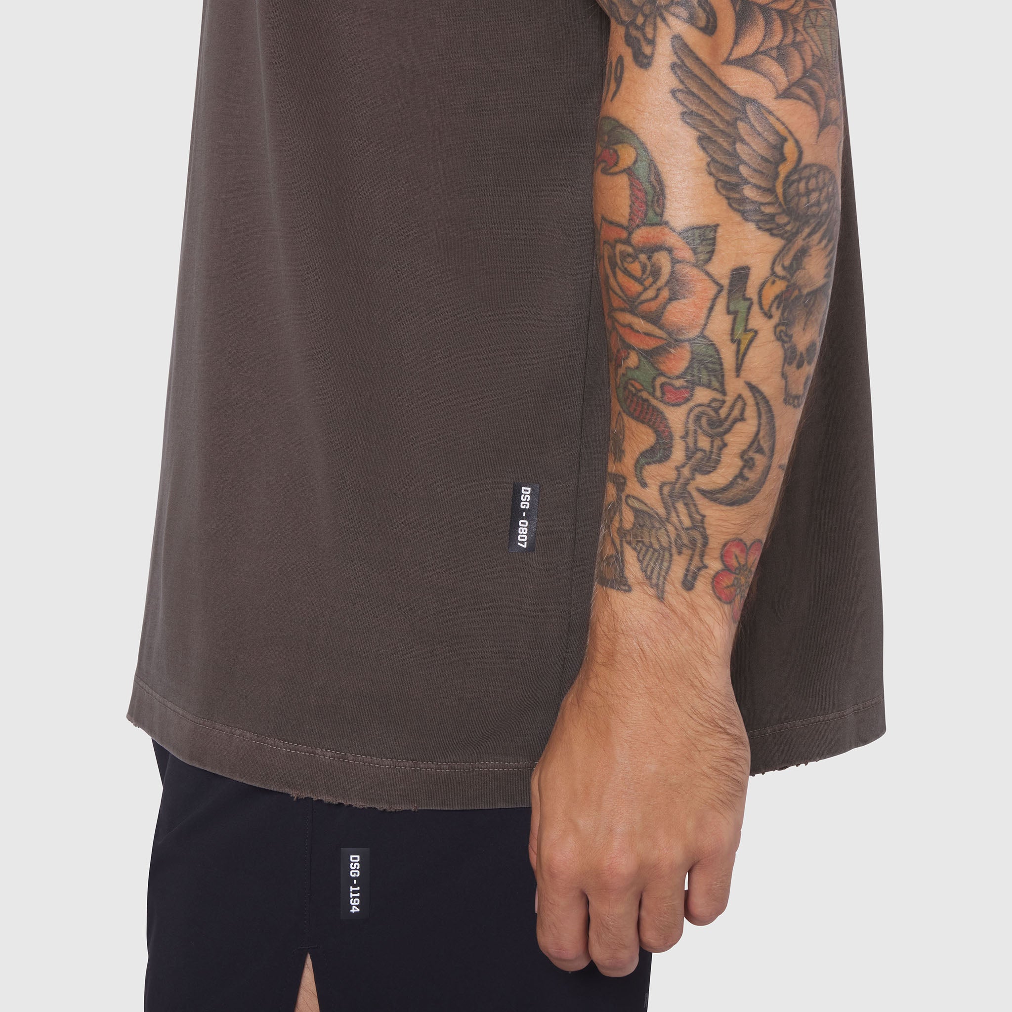 0807. Tech Essential™ Relaxed Cutoff - Faded Dark Earth