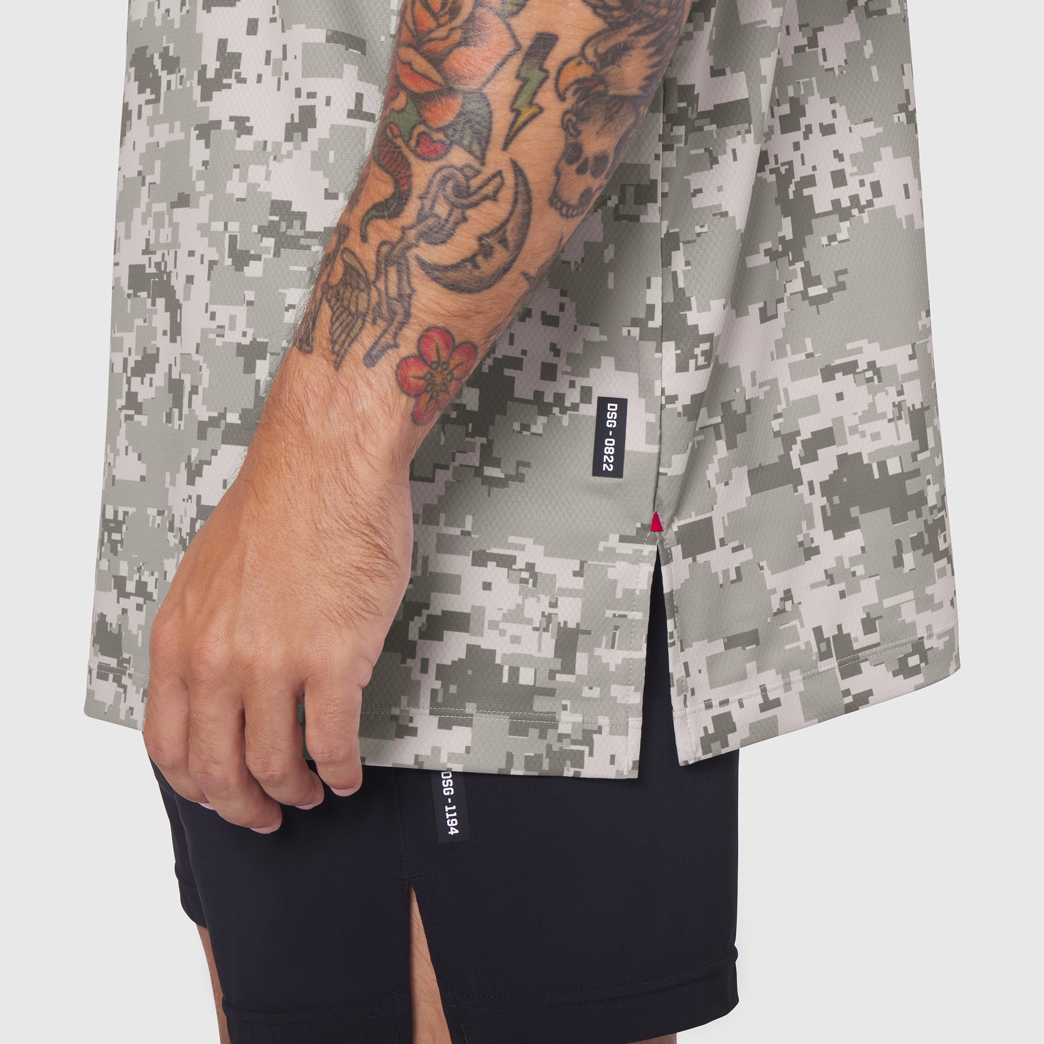 0822. AeroSilver® Oversized Tee - Digital Camo