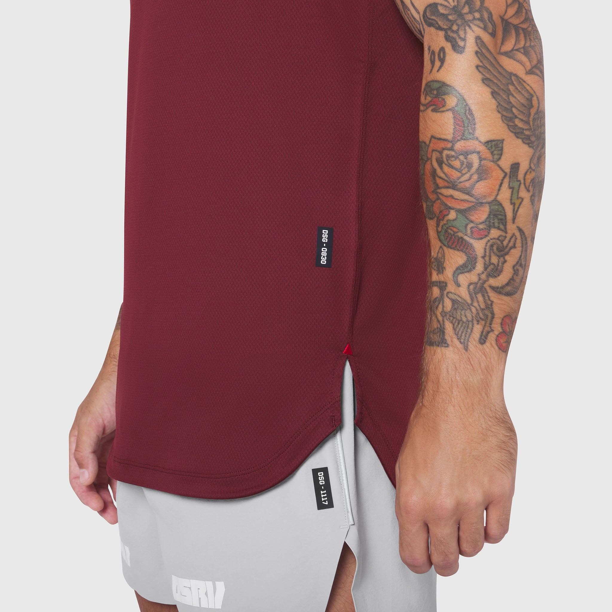 0830. AeroSilver® Tank Top - Crimson