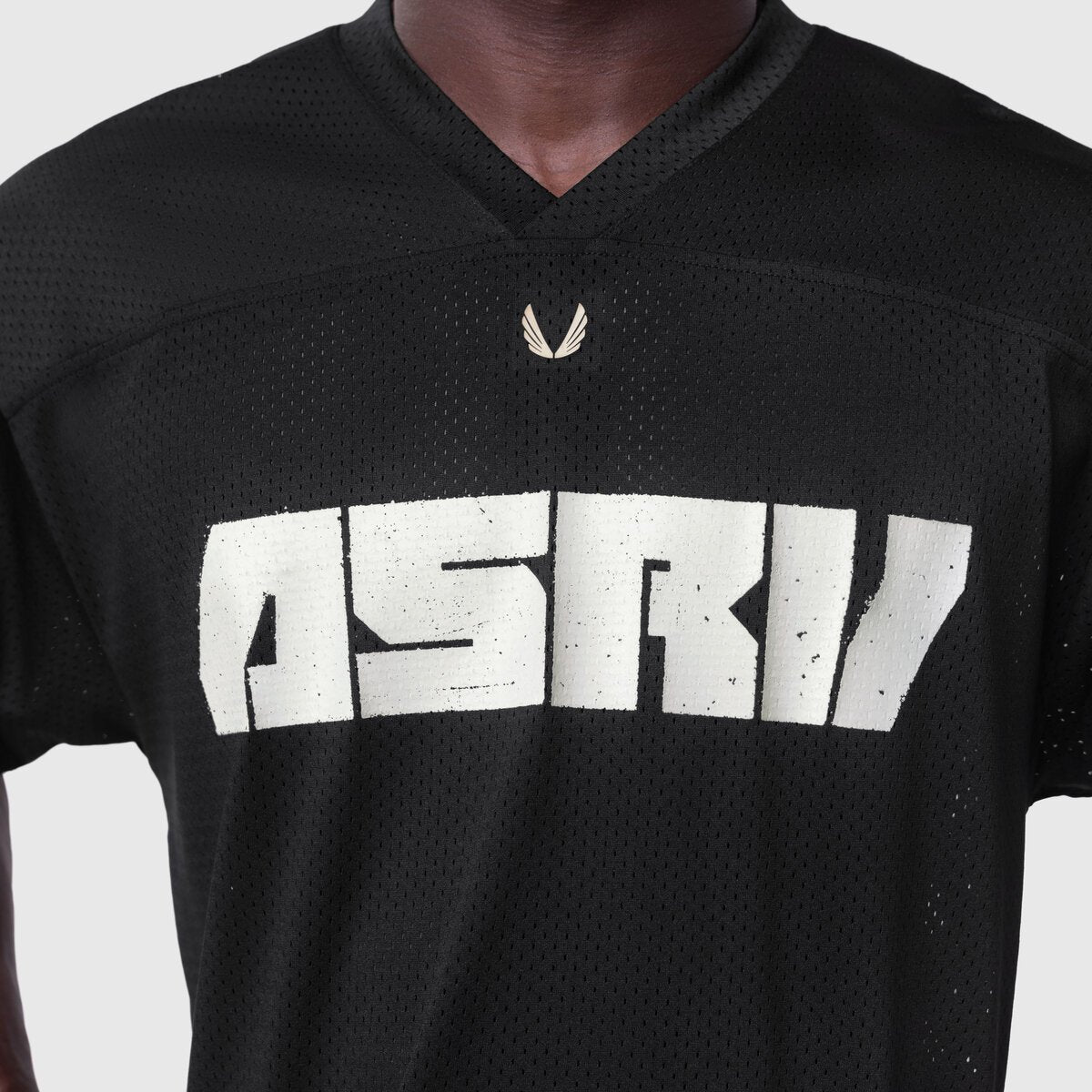 1111 Ion-Mesh Crop Jersey in black worn by model, front view