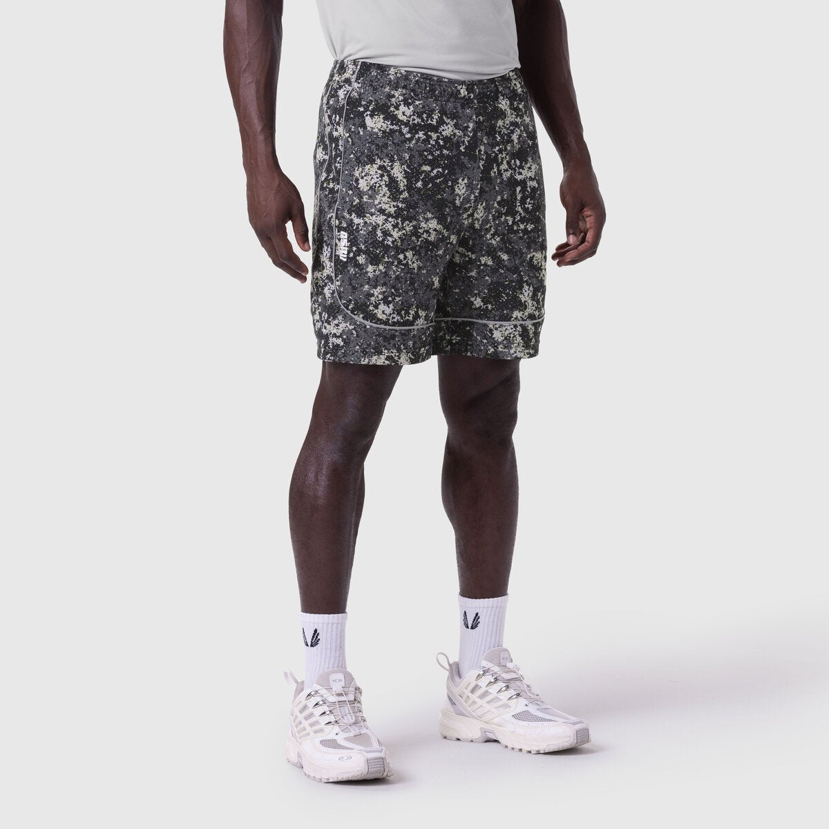 Ion-Mesh Modal Liner Short in Pixel Camo worn by model, front view