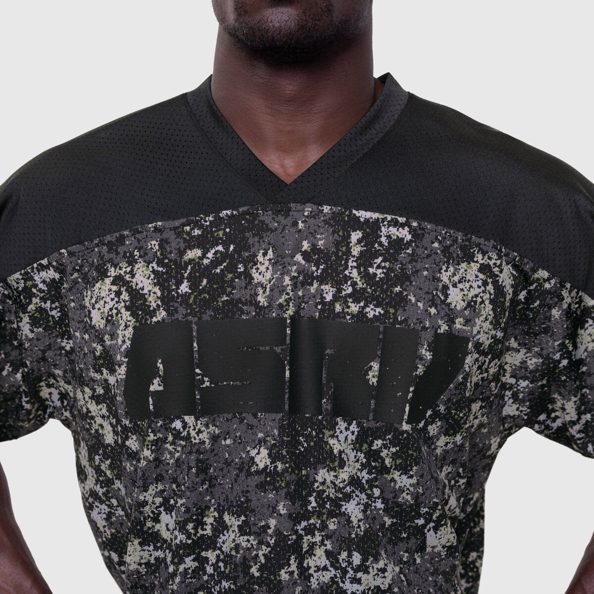Ion-Mesh™ Crop Jersey in Pixel Camo worn by model, front view
