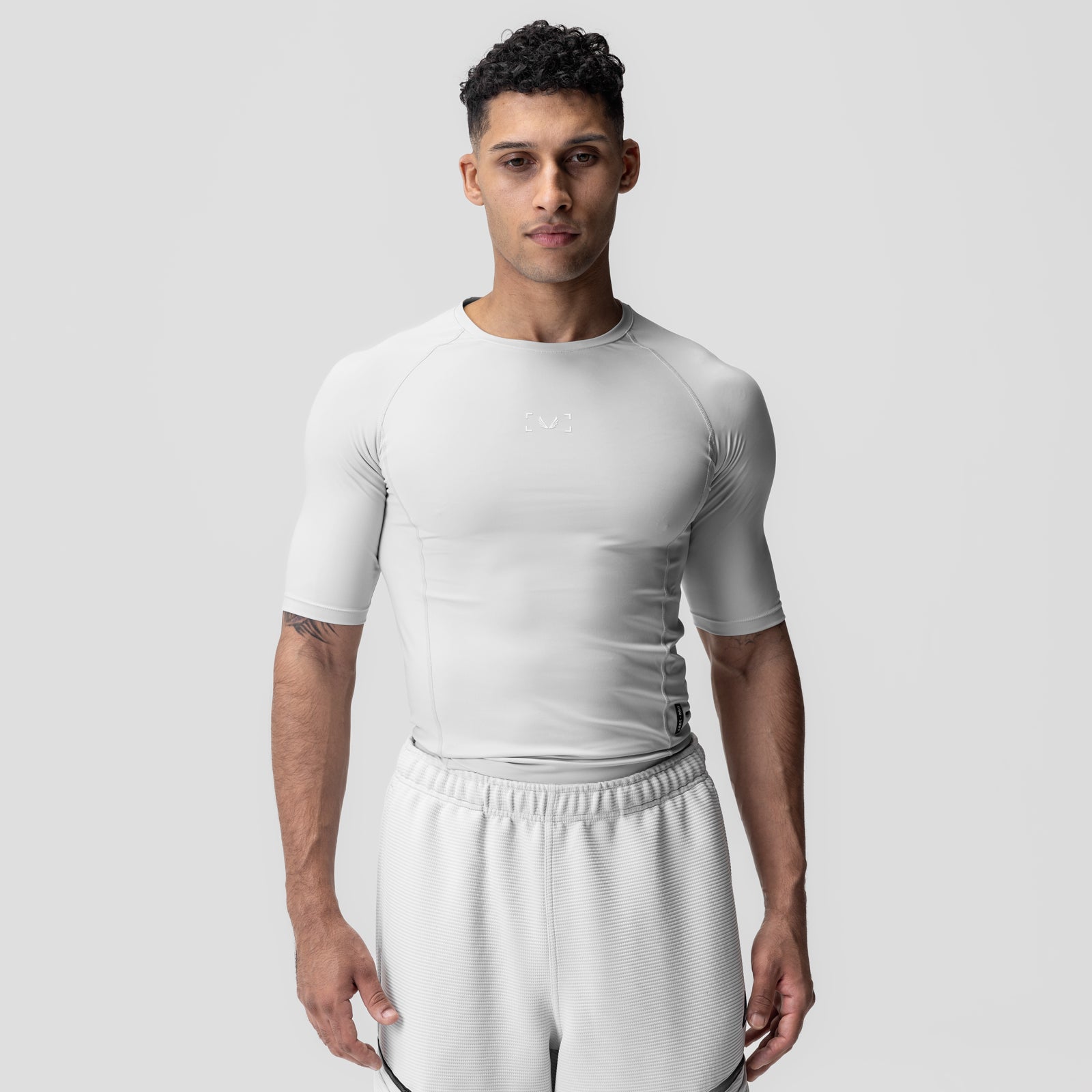 WarpFlexx-Lite® Half-Sleeve Baselayer in white, worn by model, front view