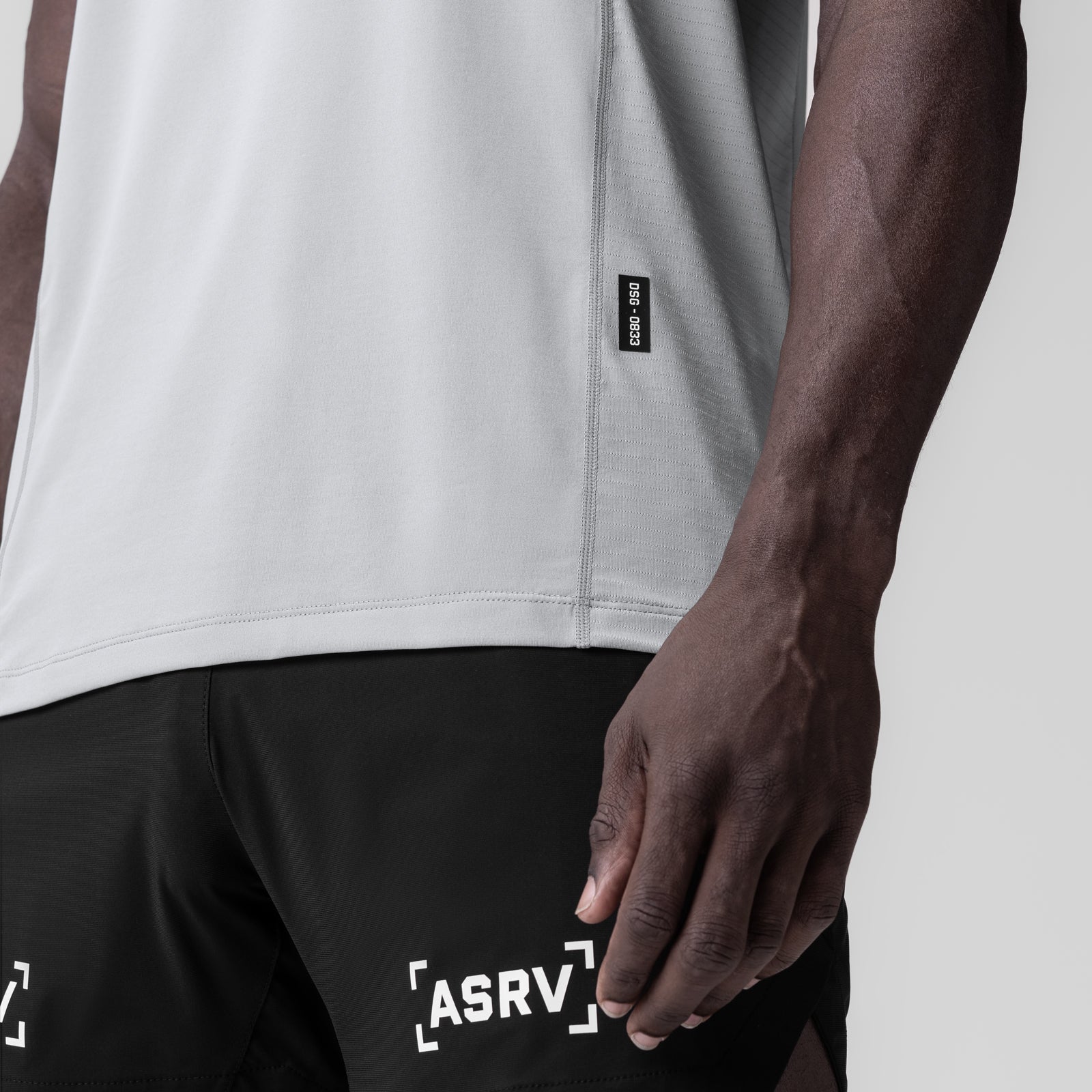 3D-Lite® 2.0 Lycra® Pro Singlet in slate grey worn by model, side view