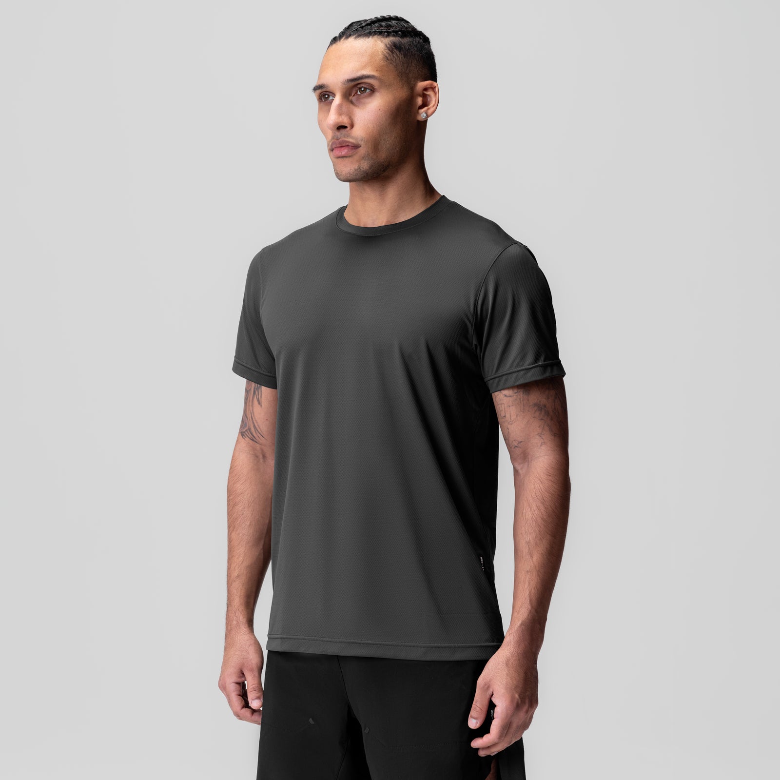 AeroSilver Essential Tee in Space Grey worn by model, front view