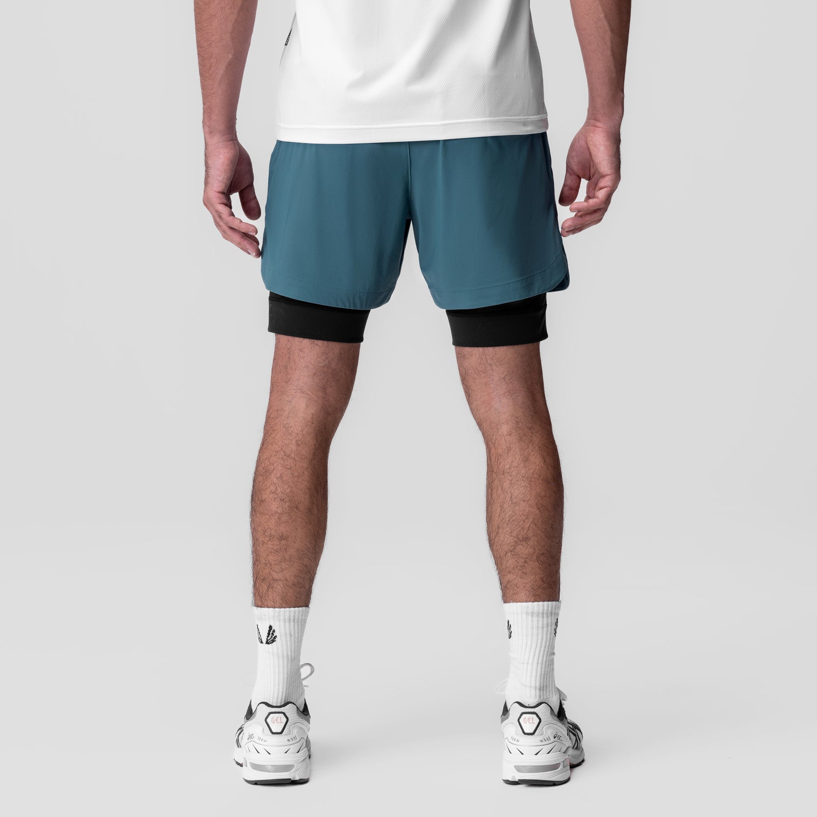 Tetra-Lite 5" Liner Short in Storm/Black, back view on model