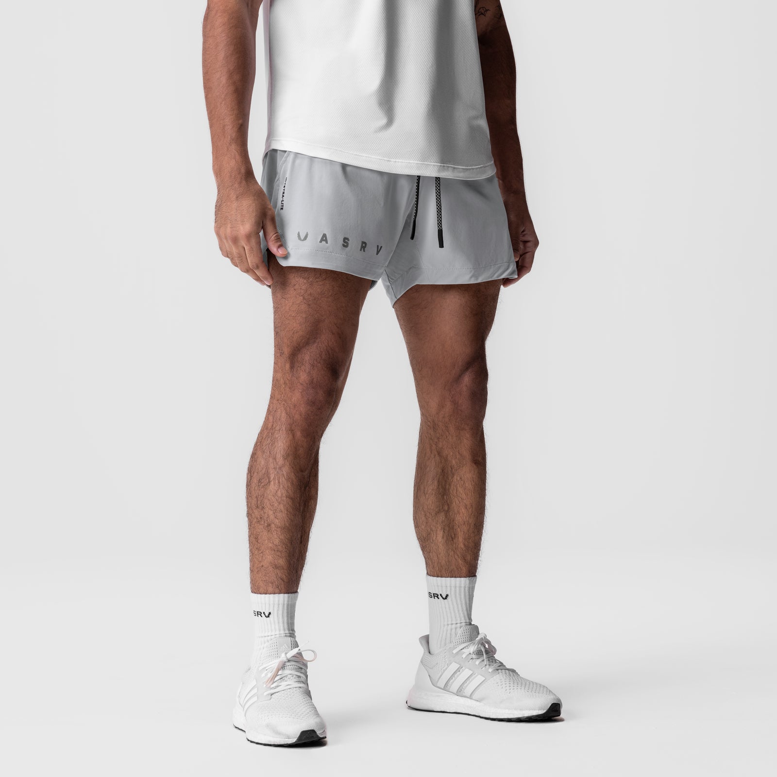 Tetra-Lite 5" Linerless Short in slate grey worn by model, front view