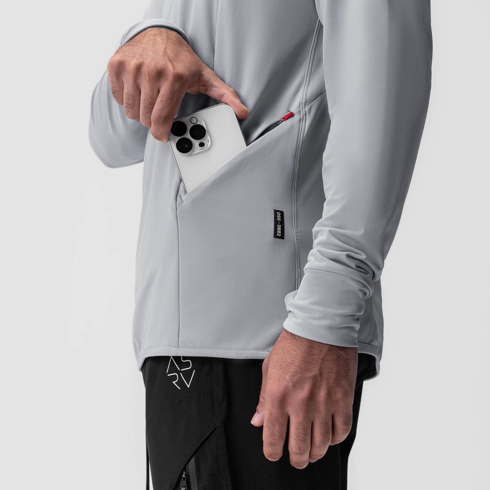 Hidden Zip Pockets