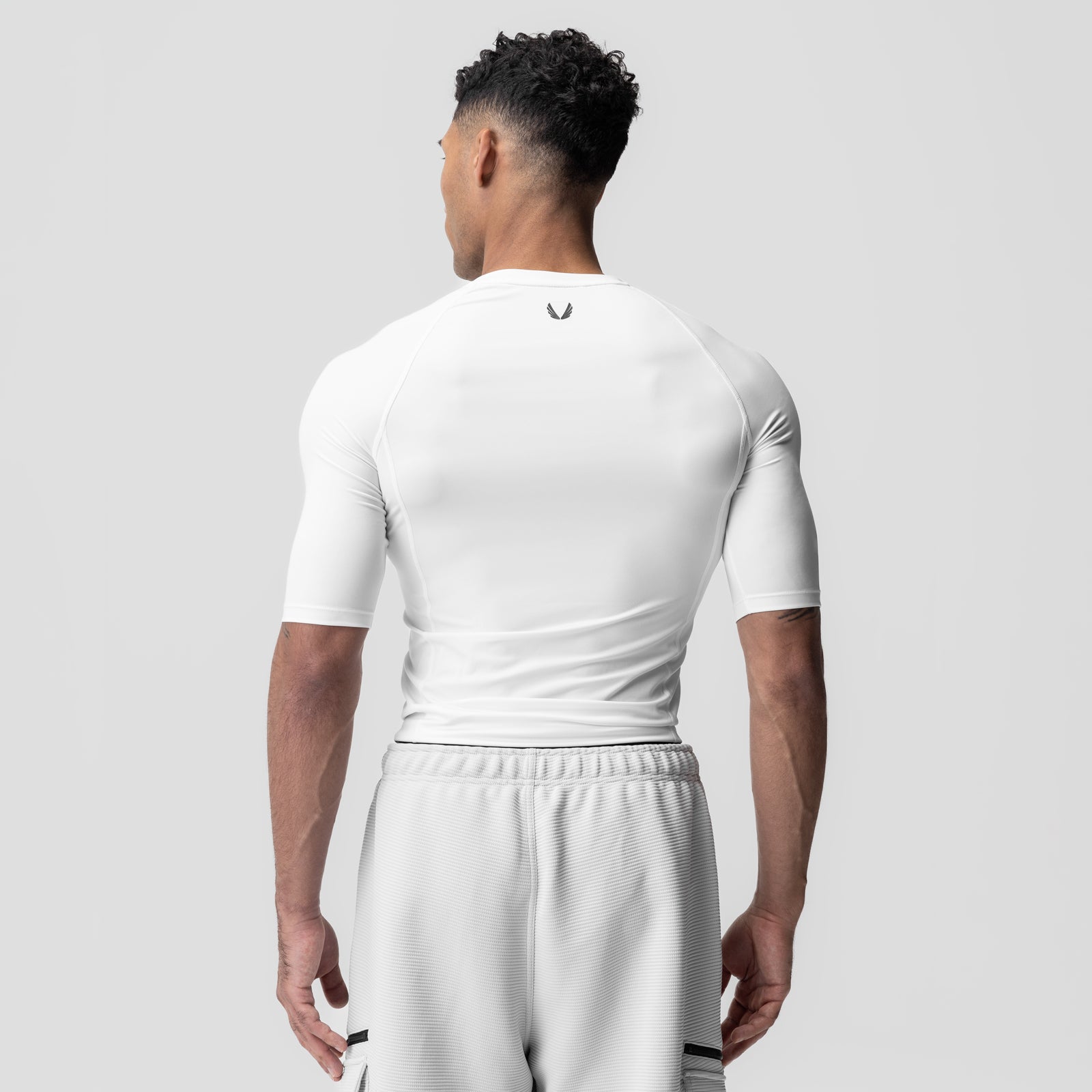 WarpFlexx-Lite Half-Sleeve Baselayer in white, back view on model
