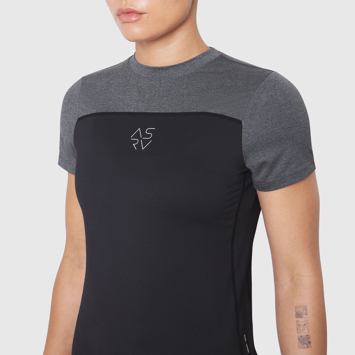 AEROSILVER® UPF50+ Run Tee in black and gray, front view on model