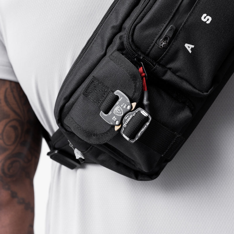 Cobra® Quick-Release Buckle