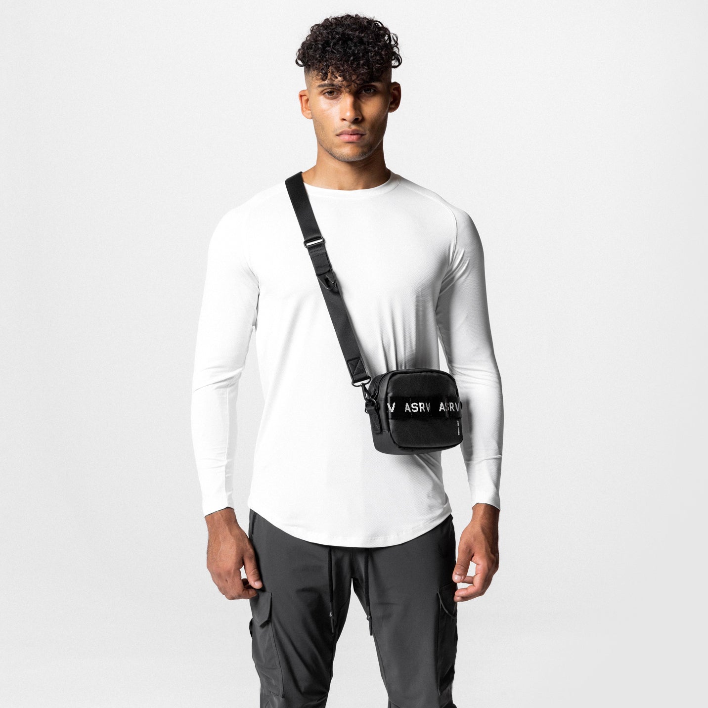 0581. Waterproof Shoulder Bag - Black – ASRV
